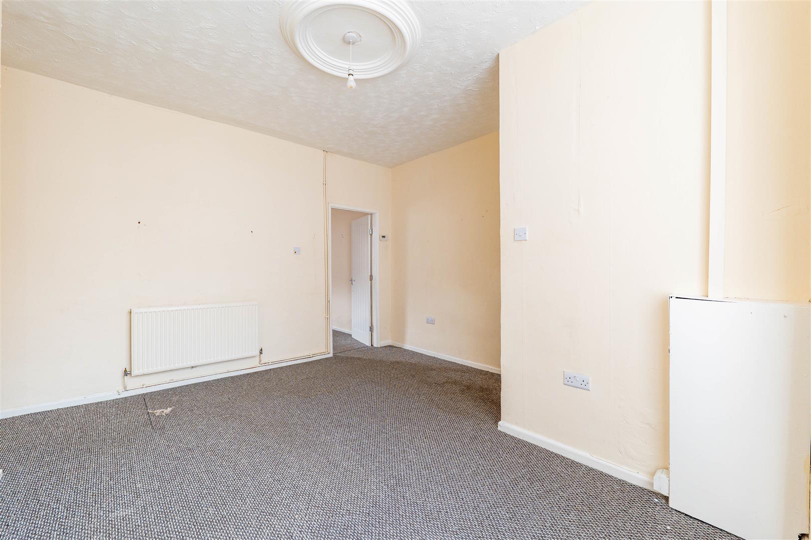 2 bed property in Seymour Street, Chorley